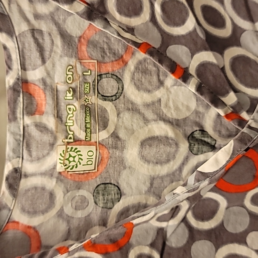 Scrub Top - Picture 2 of 4